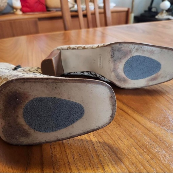 Women’s Coach Boots - Picture 4 of 8